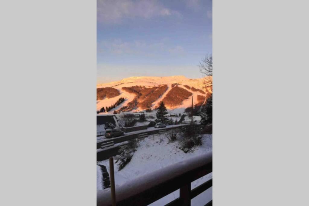 Authentique Chalet Vue Sur Le Lac Et Les Pistes ベス・エ・サンタナステーズ エクステリア 写真