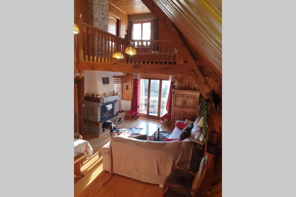 Authentique Chalet Vue Sur Le Lac Et Les Pistes ベス・エ・サンタナステーズ エクステリア 写真