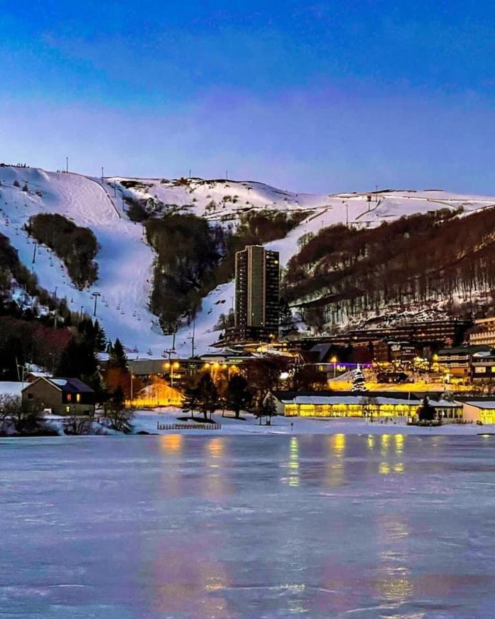 Authentique Chalet Vue Sur Le Lac Et Les Pistes ベス・エ・サンタナステーズ エクステリア 写真